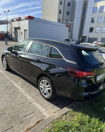 Opel Astra cena 29500 przebieg: 170000, rok produkcji 2017 z Poznań małe 407